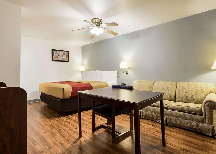 Econo Lodge Bartlesville Hwy 75